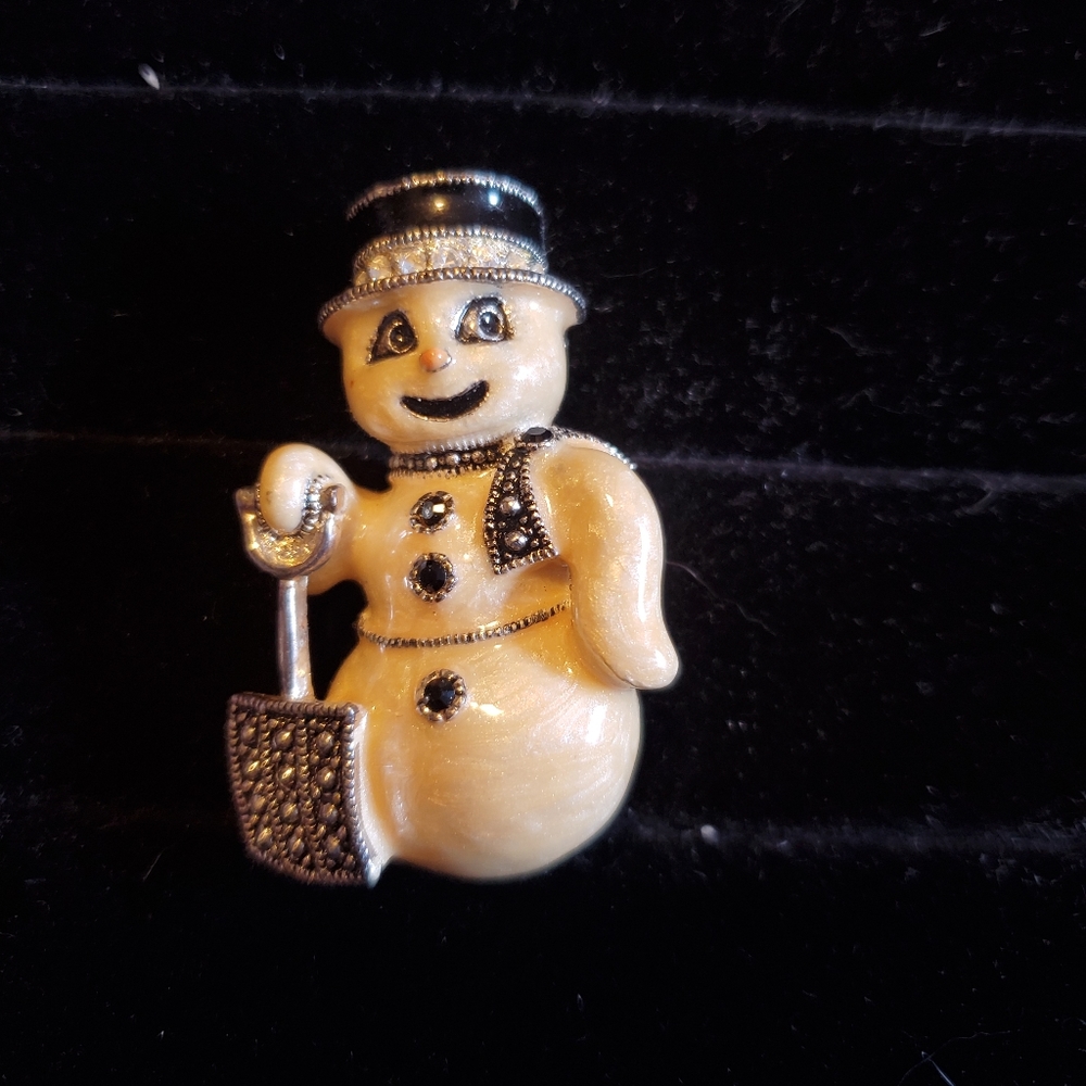 Eisenberg Pin